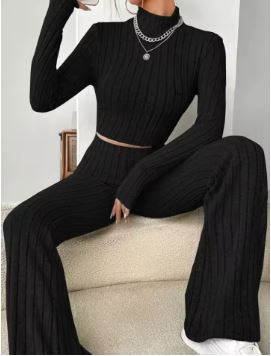 Stand Collar Navel T-shirt and Trumpet pants