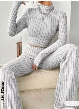 Stand Collar Navel T-shirt and Trumpet pants